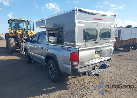 2017 Toyota Tacoma Trd Off Road из США, поврежденный, VIN 3TMAZ5CNXHM051884